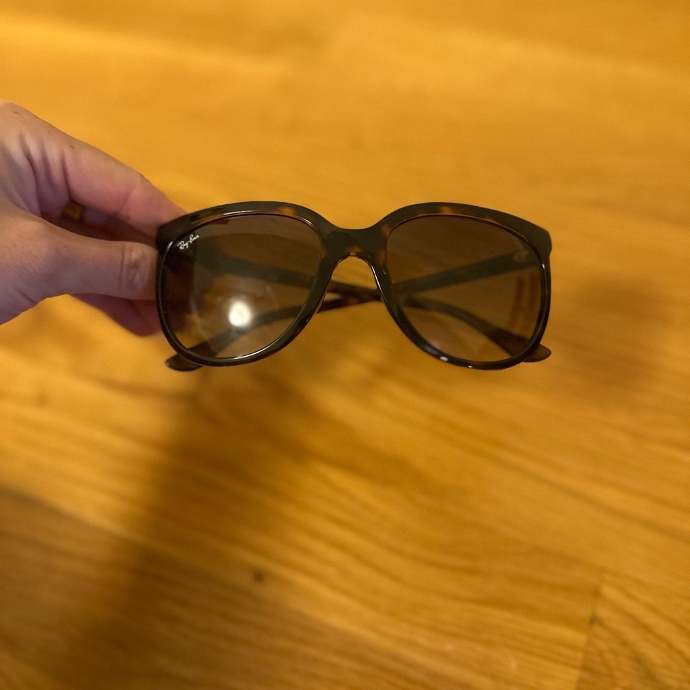 Ray-Ban Women's Tortoise Shell Sunglasses with Brown Lenses